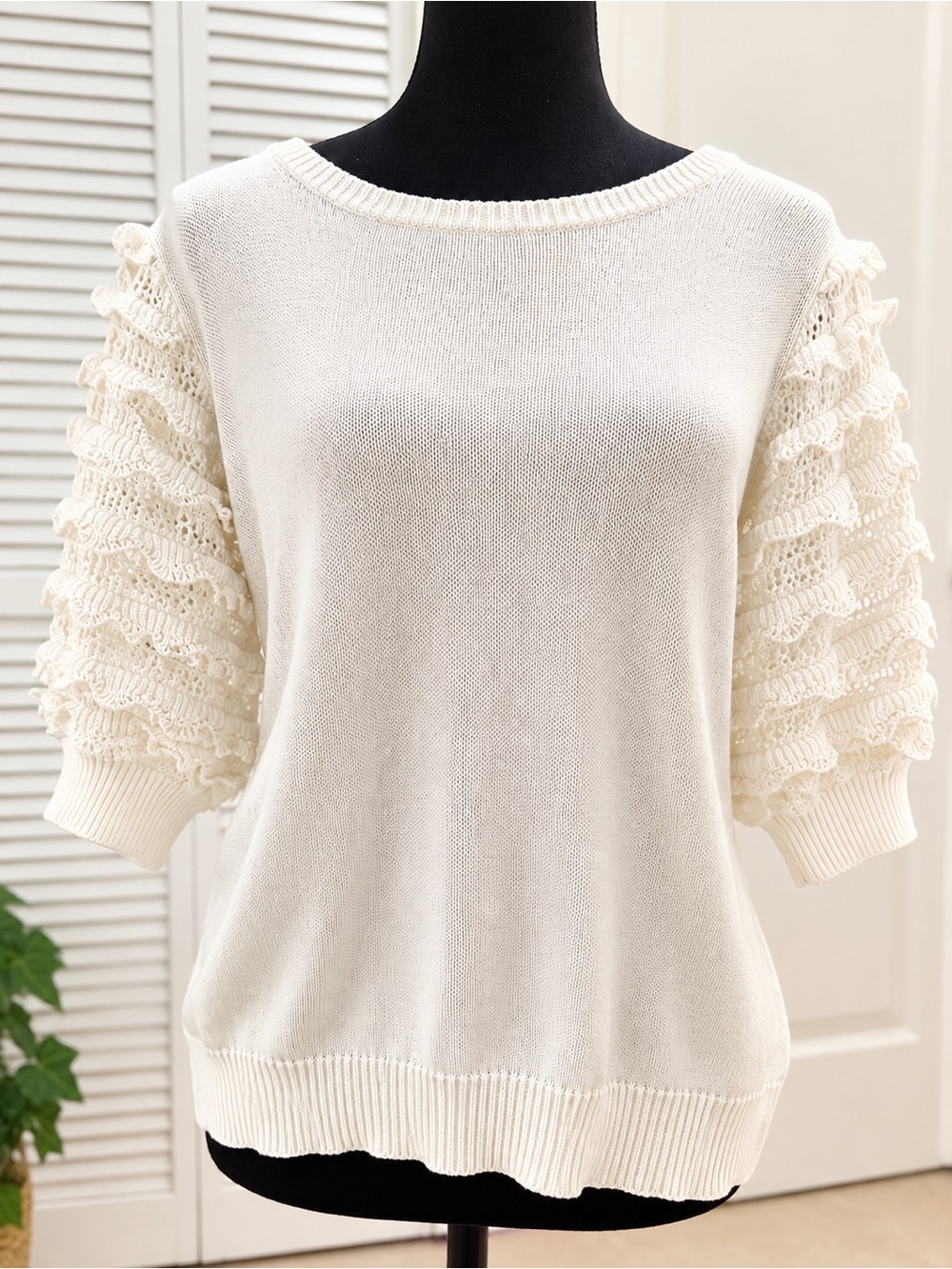 Lilly Pulitzer Cream Ruffle Sleeve Knit Sweater - Women